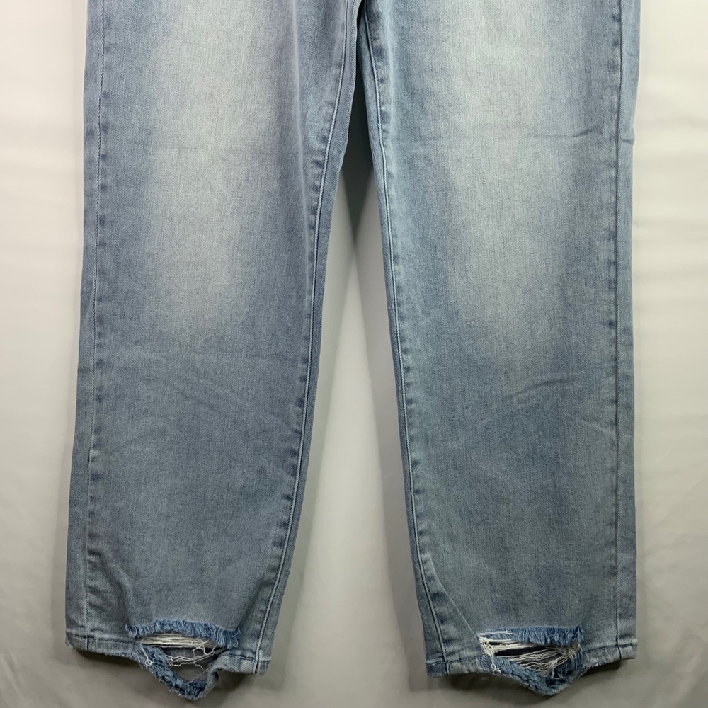 Risen Jeans Los Angeles High Rise Distressed Straight Leg Light Wash 15/32 - Picture 3 of 10